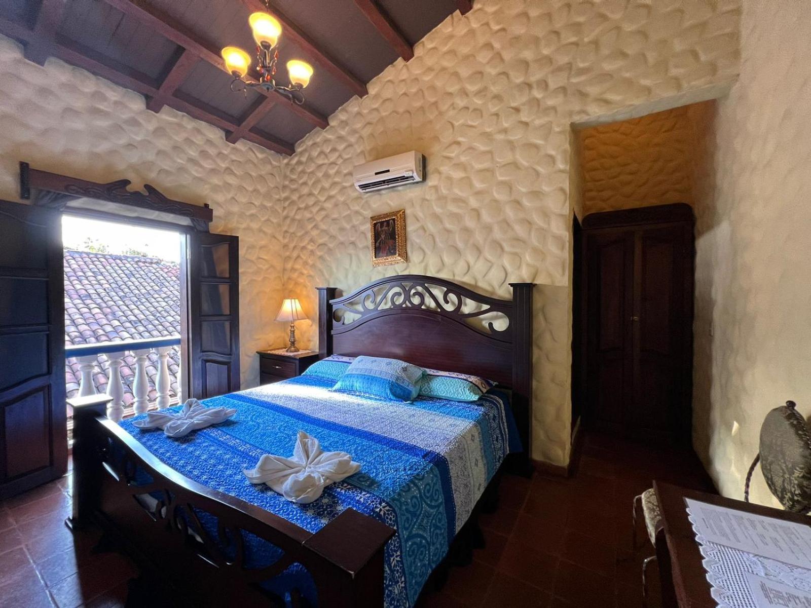 Hotel Caxa Real Comayagua Exterior photo